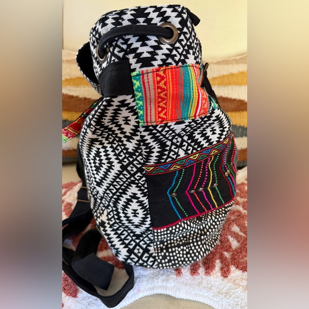 Colorful Patterned Women's Backpack - Picture 3 of 7